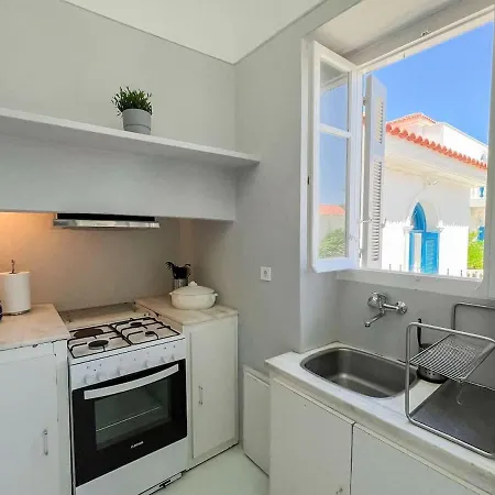 Sunrise Getaway W Sea Views *