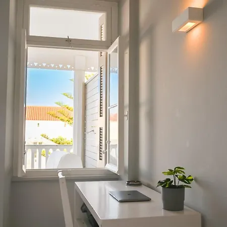Prázdninový dům Sunrise Getaway W Sea Views *